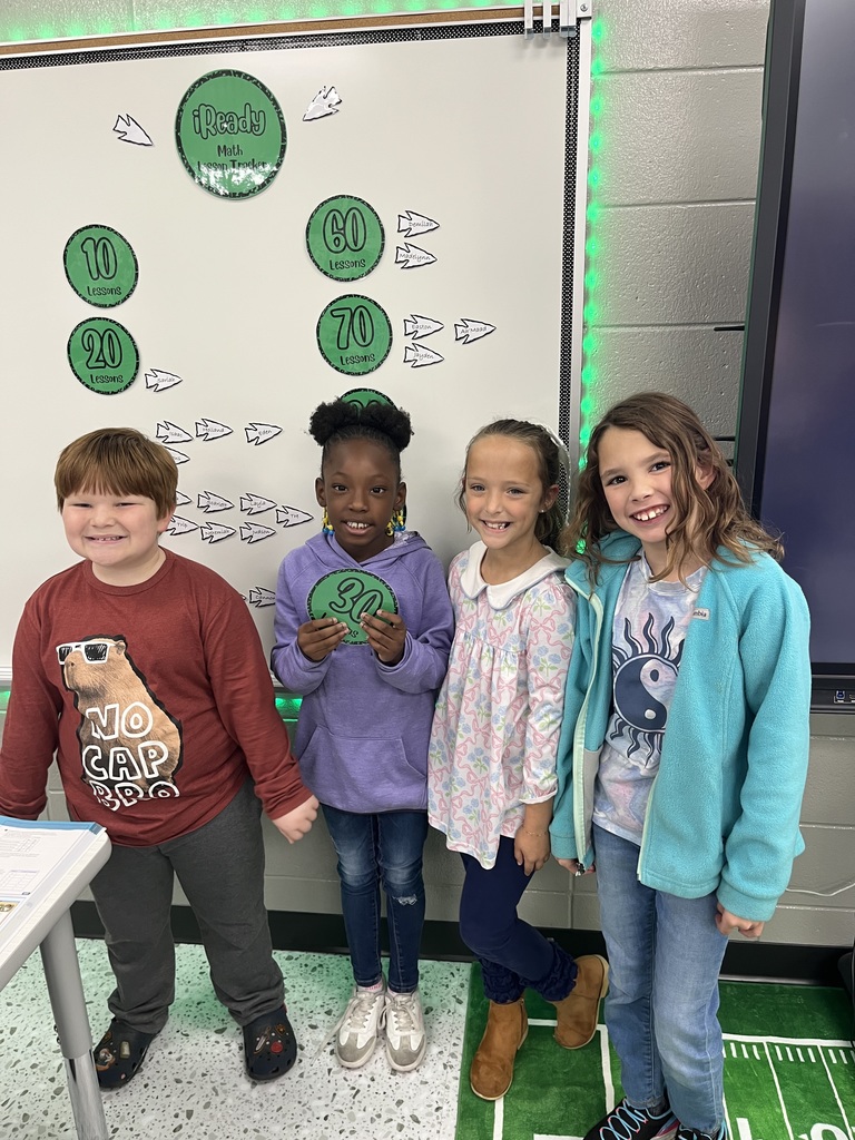 Miss Hannah would like to give a shout out to Wrenleigh Alday, Everleigh James, Ricardo Marquez-Rodriguez, Eden Hunter, Issac Kuhn, Precious Powell, and Holland Valescorbo for completing 30 I-Ready lessons!