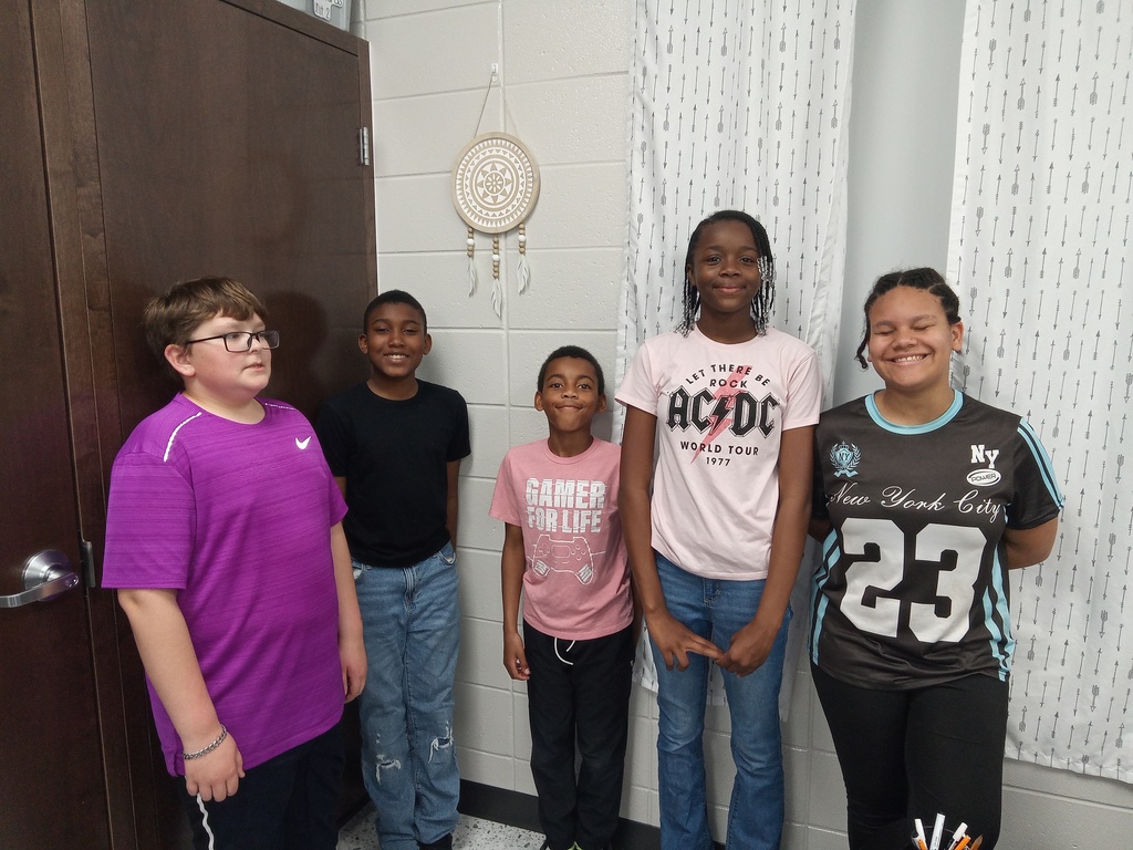Mrs. Gross would like to congratulate Emerson, Ava, Reese, Eva, Eldon, Caroline, Velzie, Ameilia, JP, Braylee, Jordyn, Colton, Jariyah, and Wyatt Kelly for making a 100 on their Finding Volume comprehension check. Way to go!