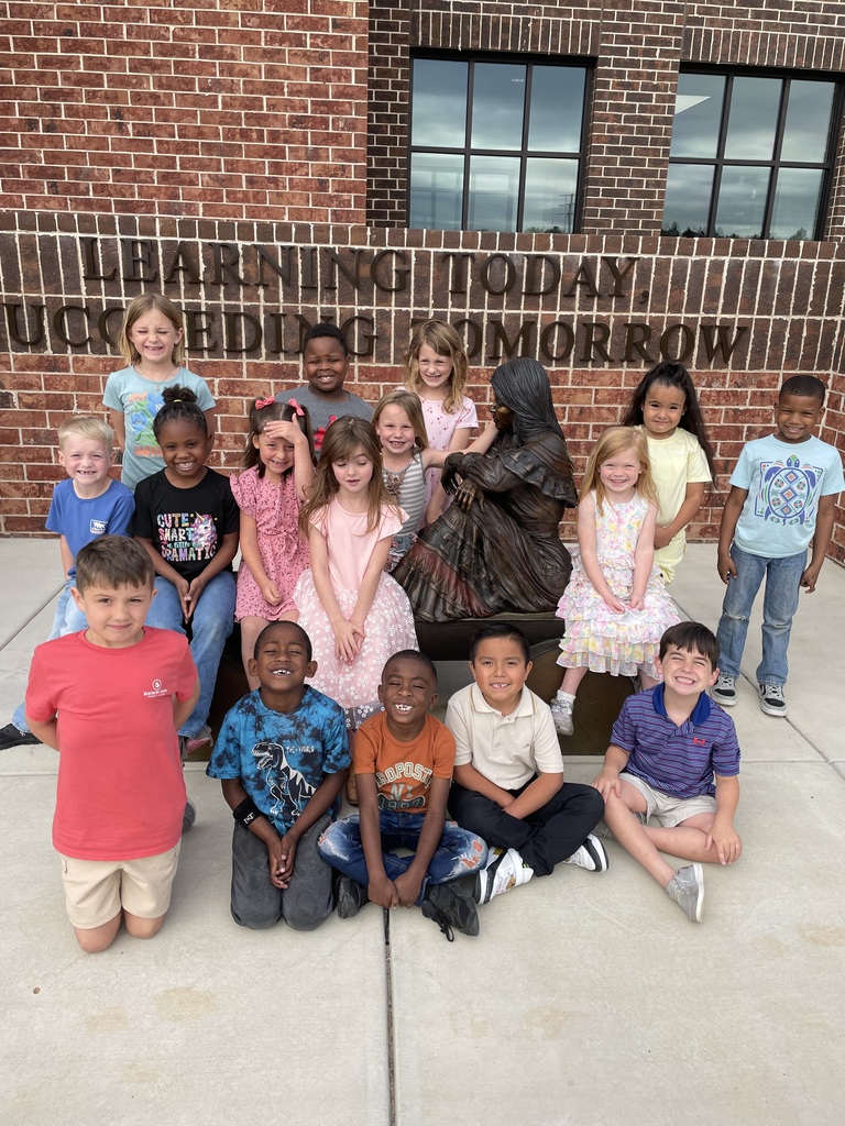 Ms. Layne’s class has been learning about statues and monuments. We took a peek outside at the statues of notable figures from the Seminole Nation. It was fun for the students to see a real statue of a real person and learn a little bit of their story. 