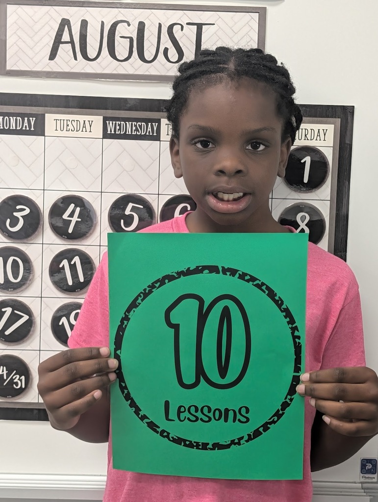 Shoutout to A'laiah for passing 10 iReady reading lessons! Way to Go A'laiah! I am proud of you! - Mrs. Collier