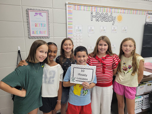Ms. Hodges would like to recognize these students for completing and passing 10 iReady Reading lessons.  Way to go Ella, Chloe, Anna, Mason, KK and Bethany!! 