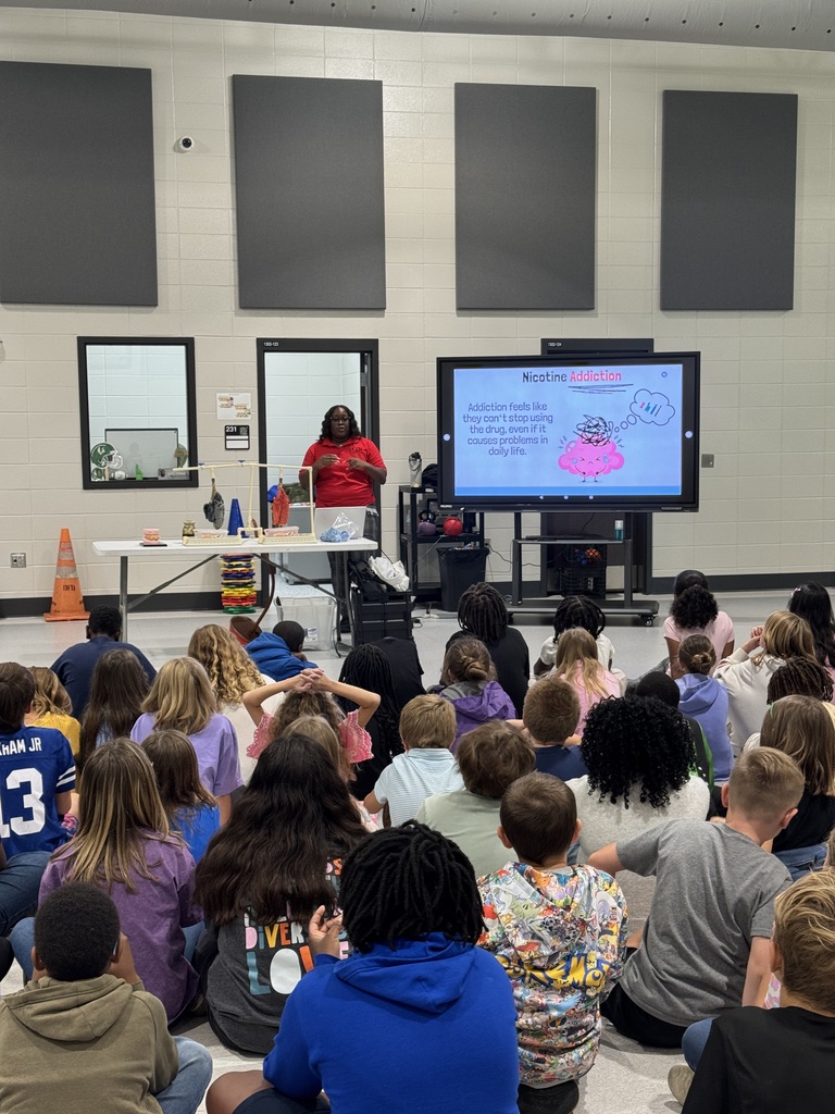 “4th grade learning about the dangers of vaping and other tobacco products. Thank you to DPH for educating on this important topic!”