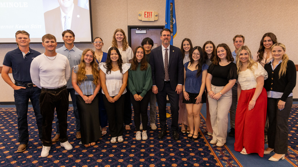 SSLAC members with Governor Stitt