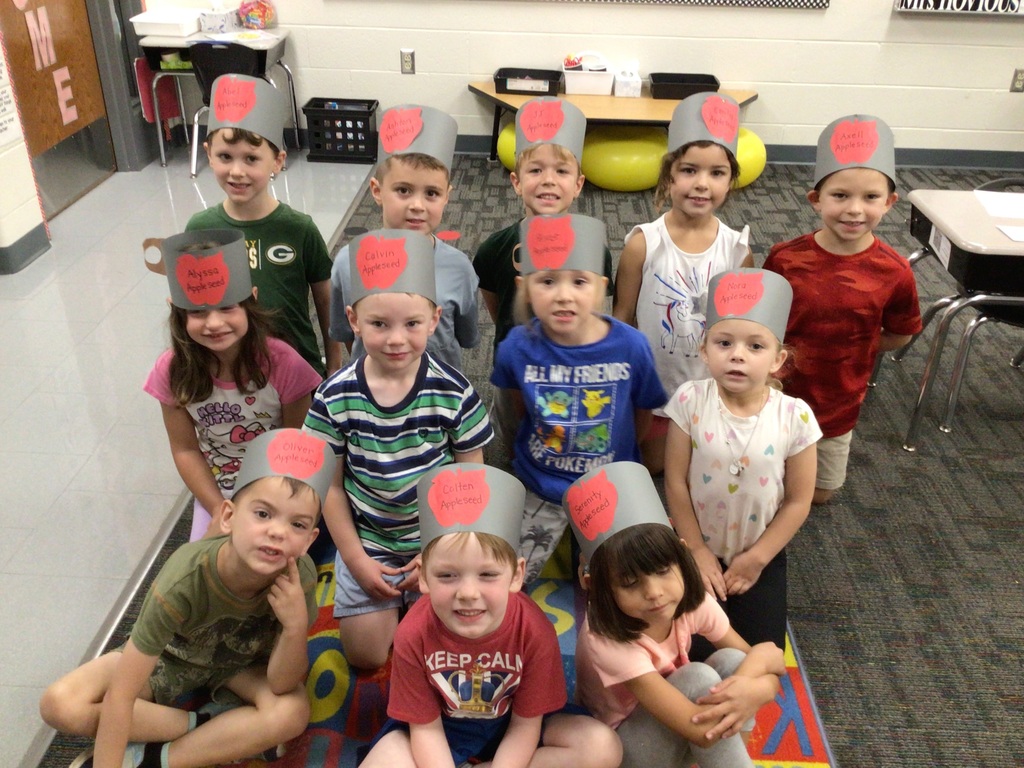 Kindergarten students celebrated Johnny Appleseed's birthday on Friday! 🍎
