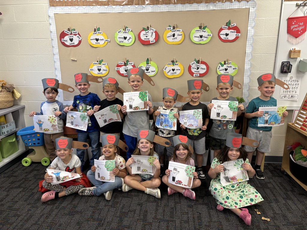 Kindergarten students celebrated Johnny Appleseed's birthday on Friday! 🍎