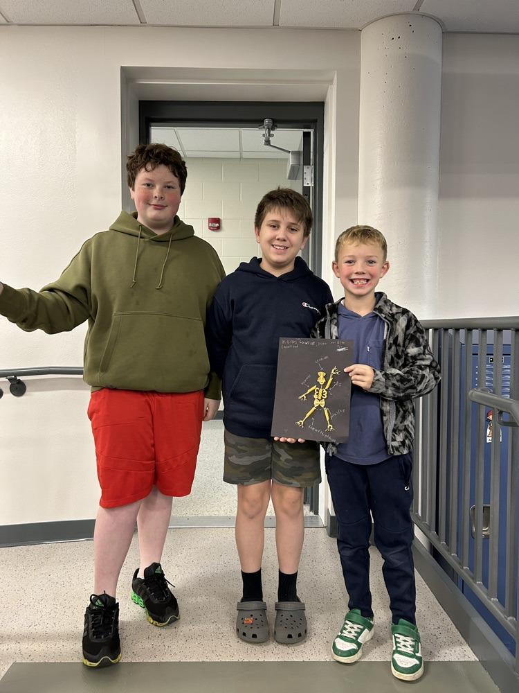 Thanks to our 7th grade buddies for teaching us about bones!