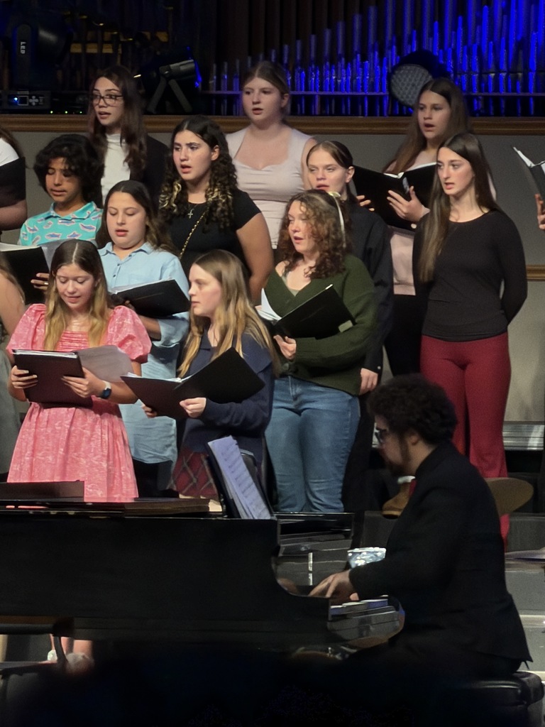 Abigial Alexander with Jr. Treble Chorus