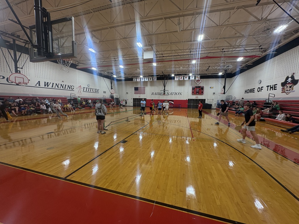 Students play pickleball