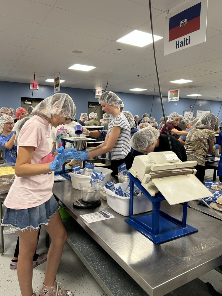 Food packing station