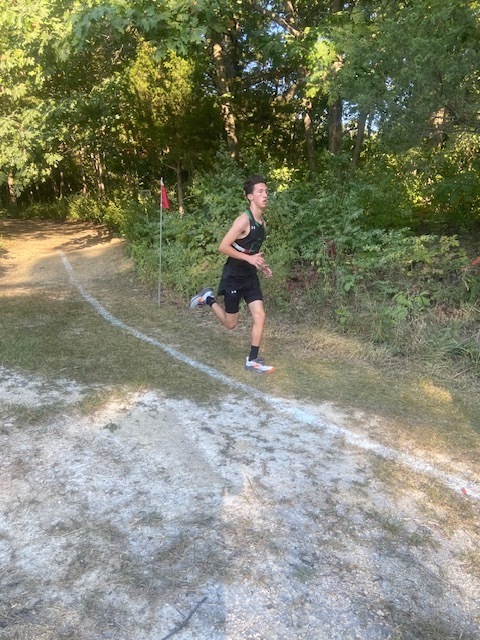 The XC team competed in the 2nd Annual Ottawa Pirate Nautical Mile Relay Race last night.