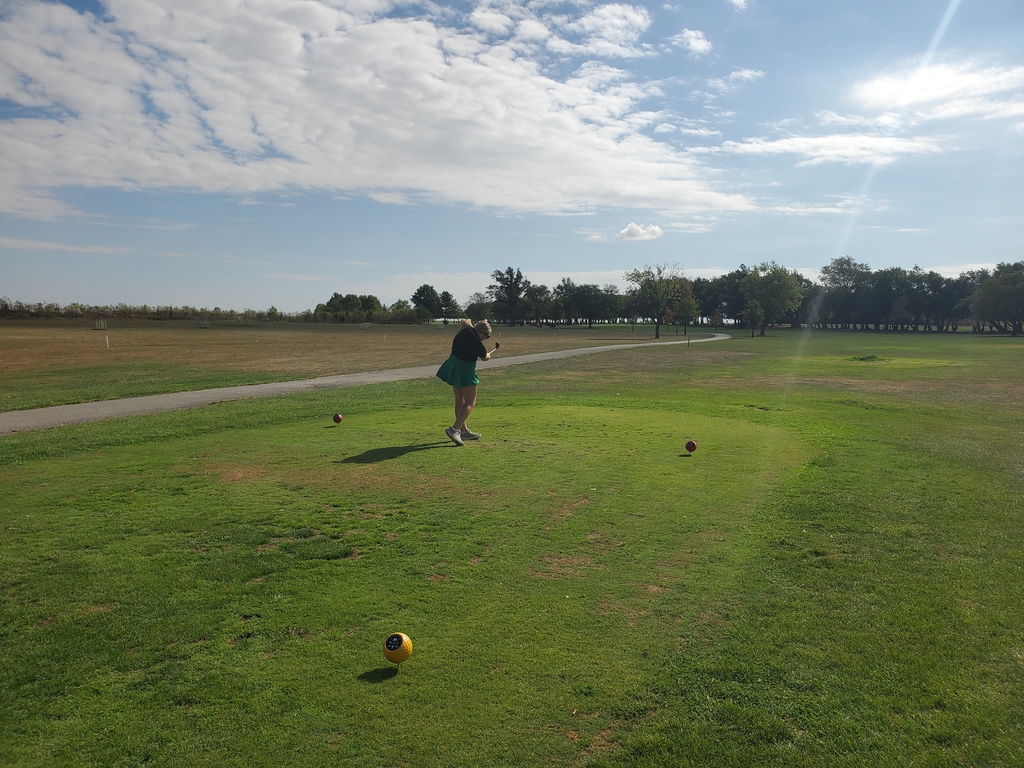 The Lady Irish Golf qualifiers competed in the IHSA Class 1A Sectional at Wolf Creek Golf Course on Monday.