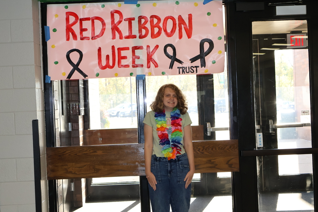 Seneca High School and TRUST kicked off Red Ribbon Week today with a tropical twist.