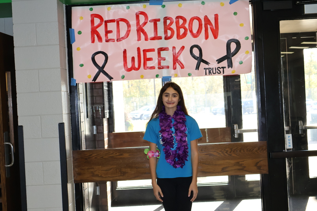 Seneca High School and TRUST kicked off Red Ribbon Week today with a tropical twist.