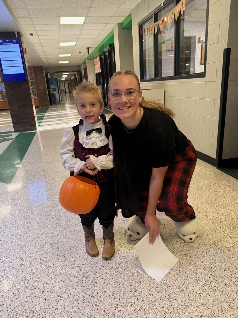 Our faculty & staff invited our preschoolers to come around and trick or treat this morning.