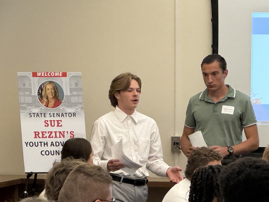 Brady Sheedy, Jessa Echeverria, and Brant Roe did a fantastic job representing SHS at State Senator Sue Rezin's Youth Advisory Council in Yorkville.