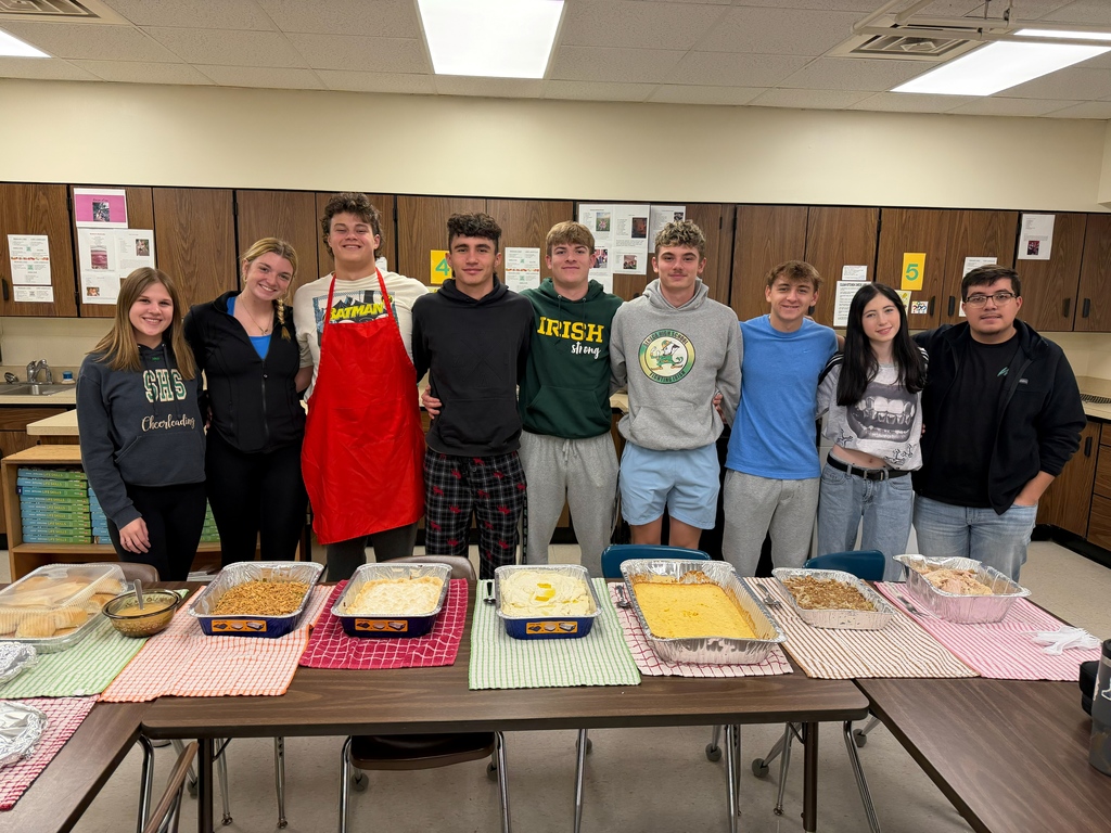 Mrs. Read’s Culinary classes prepared a feast and celebrated Friendsgiving together on Thursday and Friday.