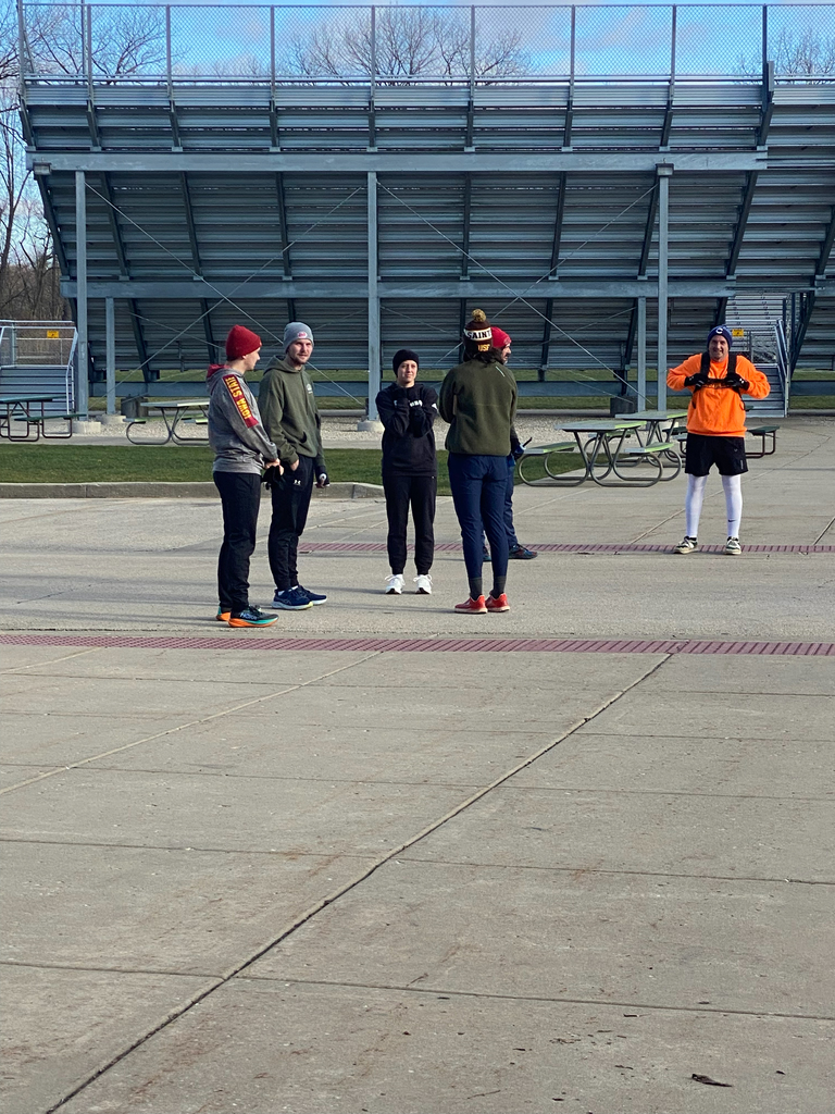 Seneca High School held their annual Staff, Family, and Friends Turkey Trot 5k fun run/walk this morning.