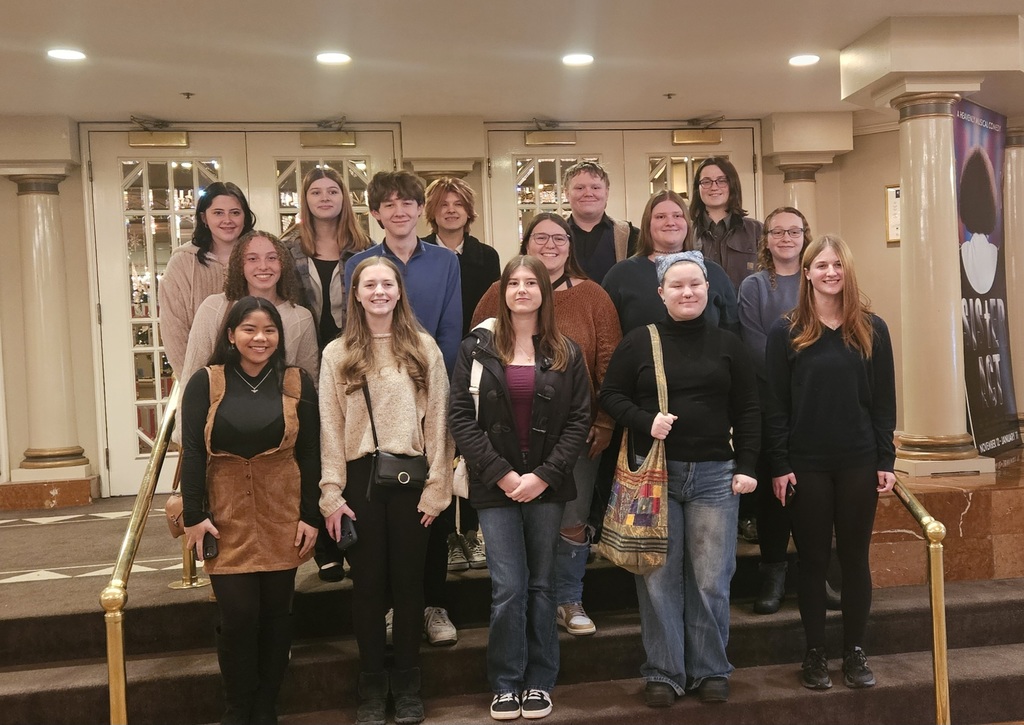 The Seneca High School Drama Club took a trip to Drury Lane for a holiday brunch with Santa and a fantastic performance of the musical Sister Act on Sunday.