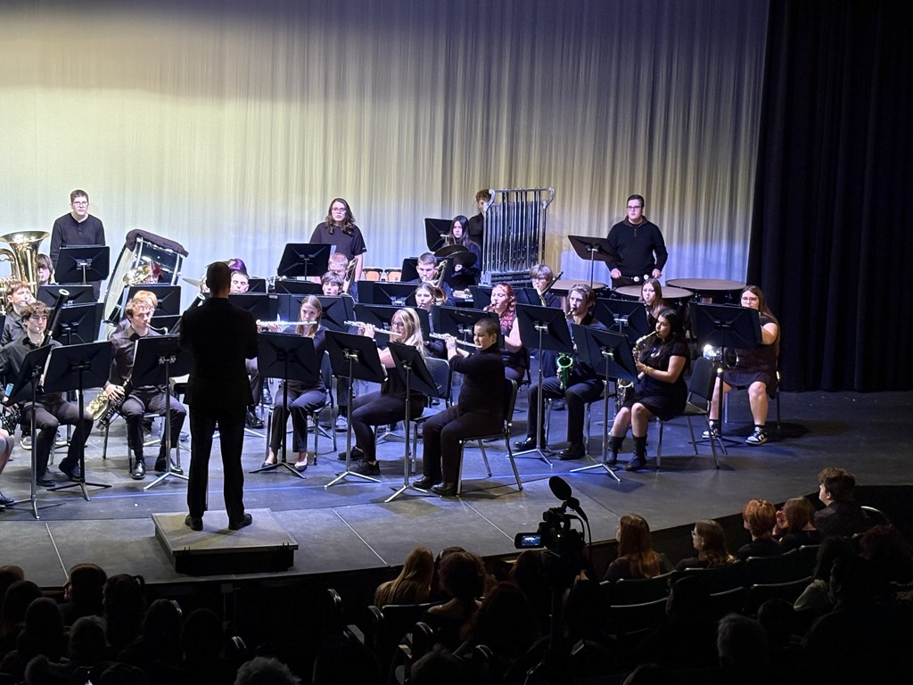Mr. Windham and the SHS Band & Choir helped put everyone in the spirit of the season during their annual Holiday Concert