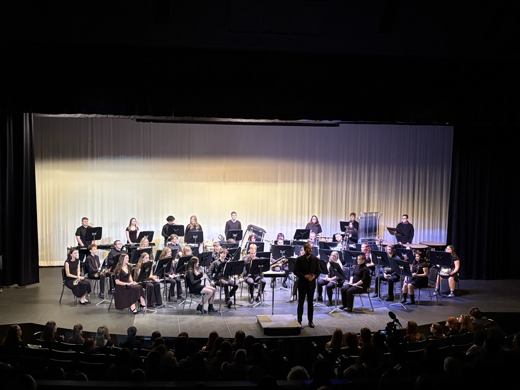 Mr. Windham and the SHS Band & Choir helped put everyone in the spirit of the season during their annual Holiday Concert