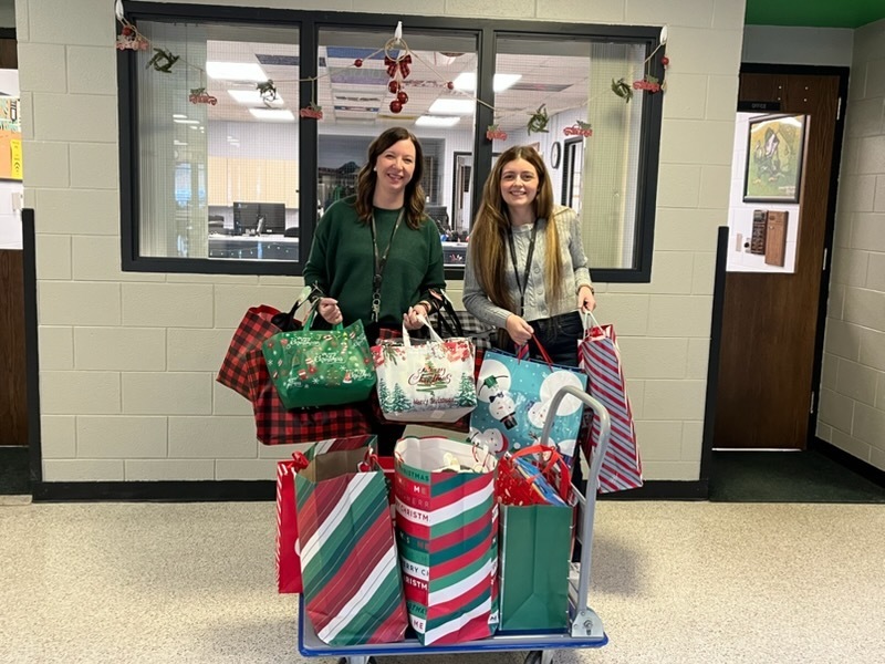 Seneca Township High School is delighted to present our 2nd Annual Christmas Program.