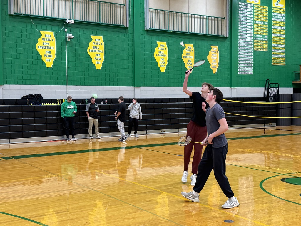 The top badminton duo from each PE class battled it out in the 2nd Annual Irish Badminton Classic on Thursday.