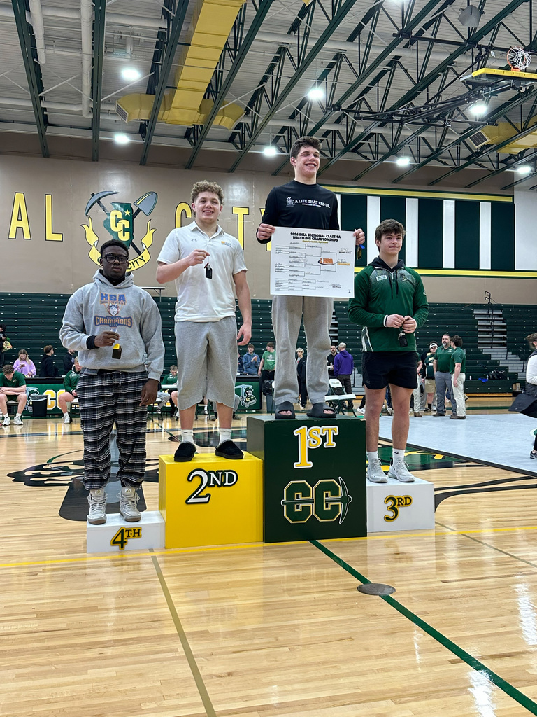 The Fighting Irish Wrestling Team competed at the Coal City Sectional on Friday and Saturday.