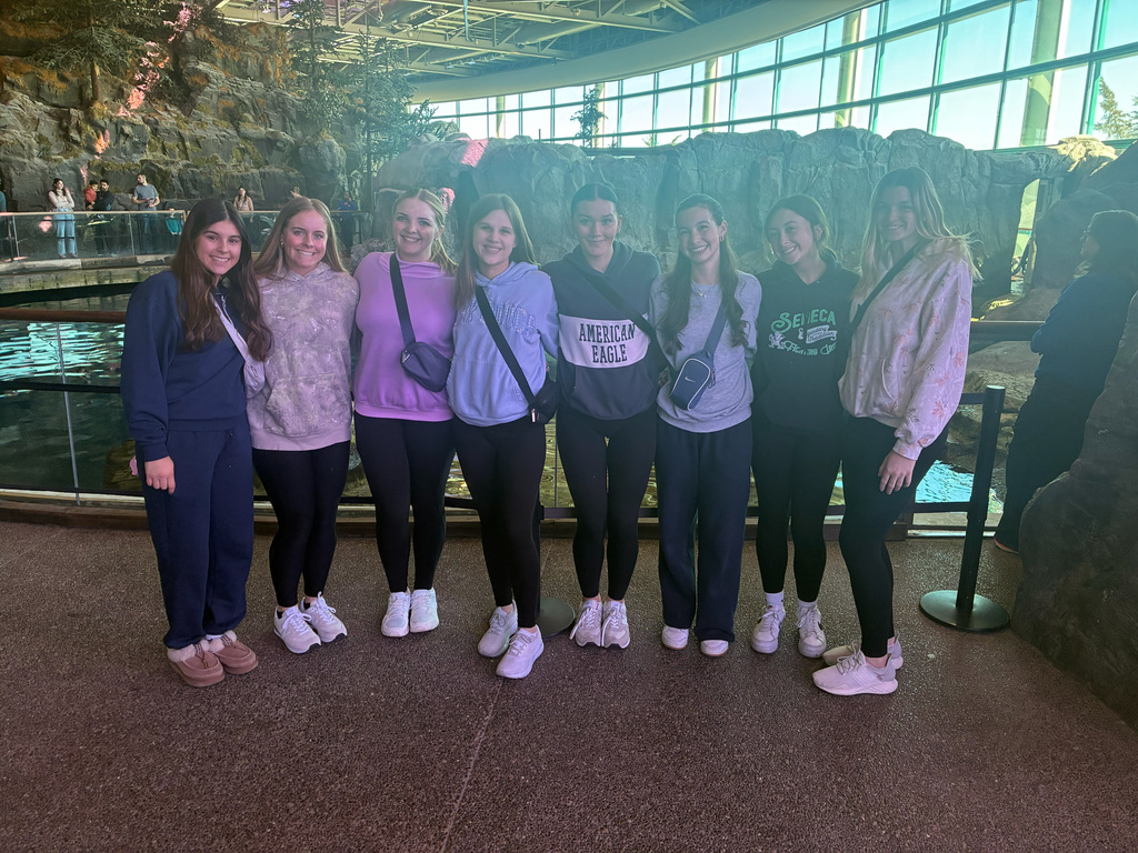 RISE took 74 students to the Shedd Aquarium in Chicago for our annual RISE member field trip on Monday.