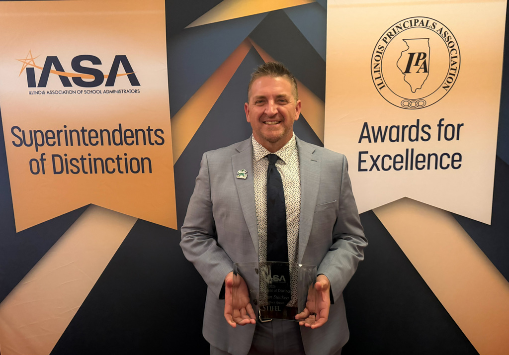 Dr. Dan Stecken has been named the 2026 Superintendent of Distinction by his peers in the Starved Rock Region of the Illinois Association of School Administrators (IASA).