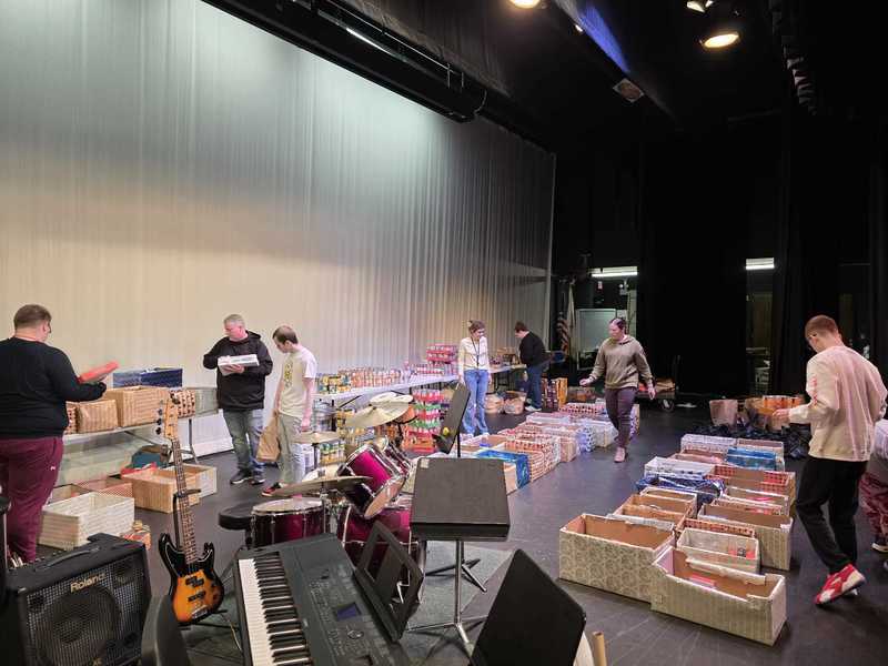 Seneca High School distributed its 3rd Annual Thanksgiving Basket Program on Monday.