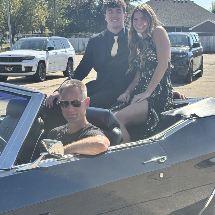 homecoming court