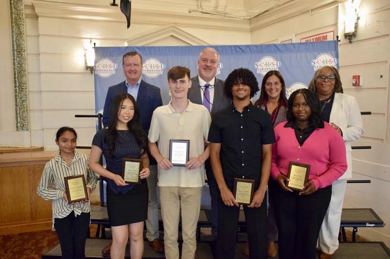 Students, Tenure Recipients and Retirees Celebrated 