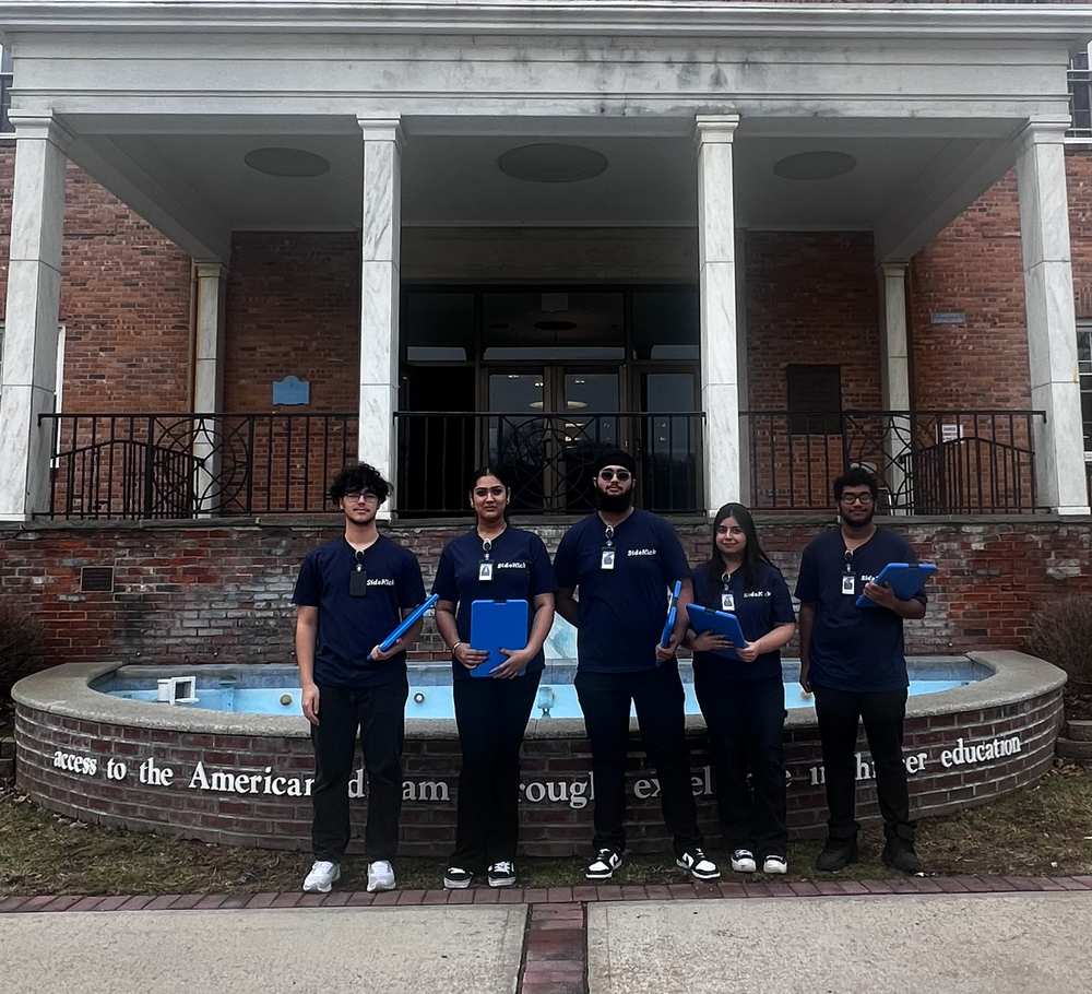 Students in yellow and blue room.