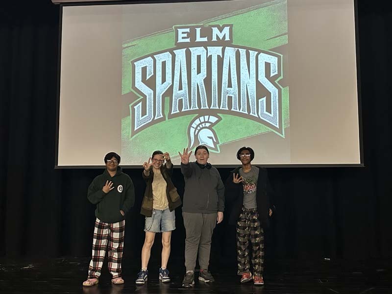 Tournament participant group photo.
