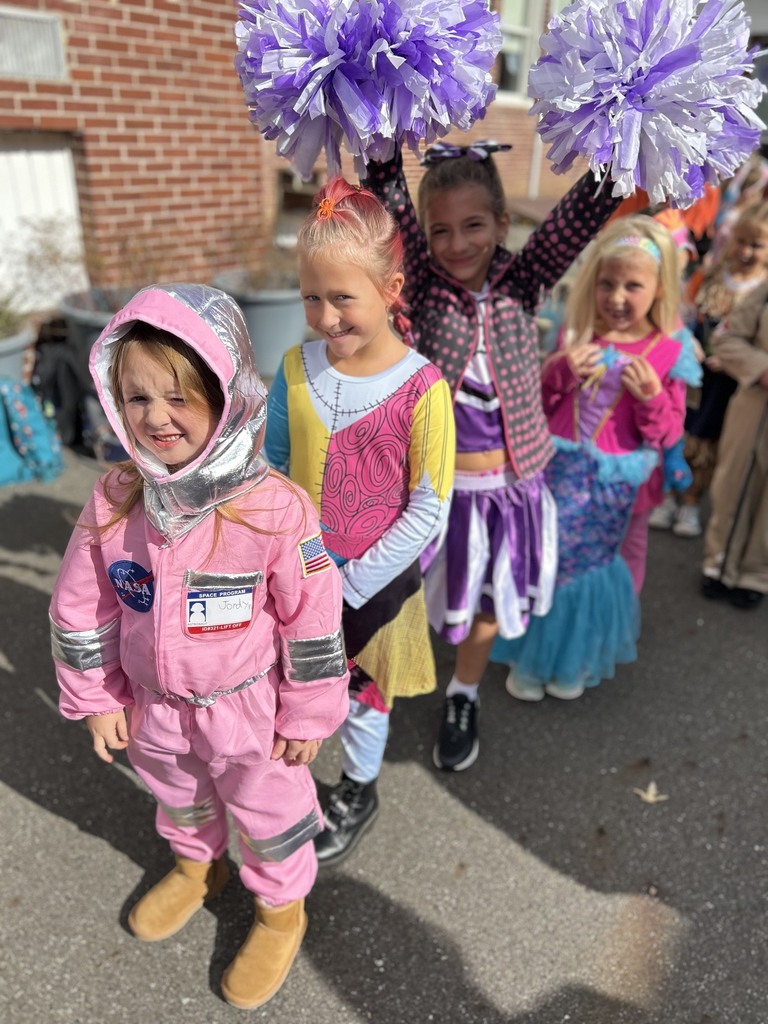 🎃👻 Spooktacular Fun at Chatsworth Elementary!👻🎃