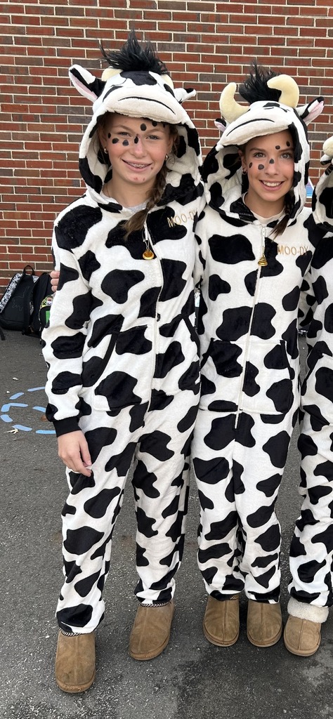 🎃👻 Spooktacular Fun at Chatsworth Elementary!👻🎃