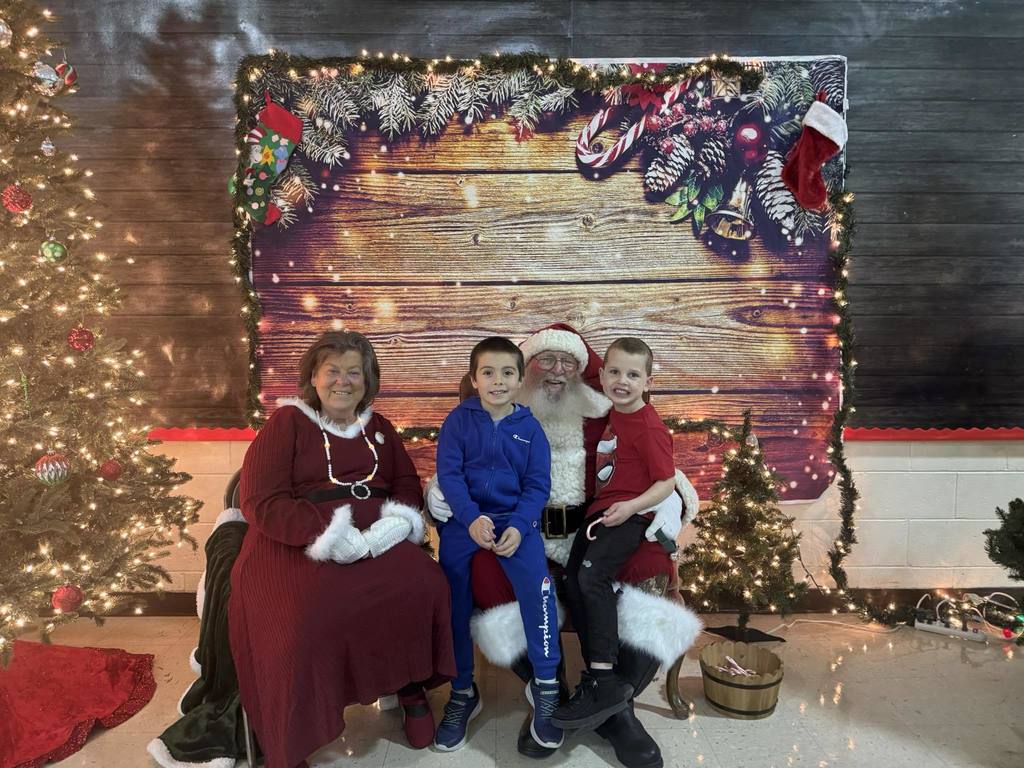 Tree Lighting with Santa & Mrs. Claus. 🎄✨