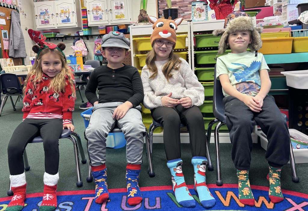 ✨A successful start to our holiday dress down days! Festive socks & hats were worn by staff and students — and everyone looked awesome!✨