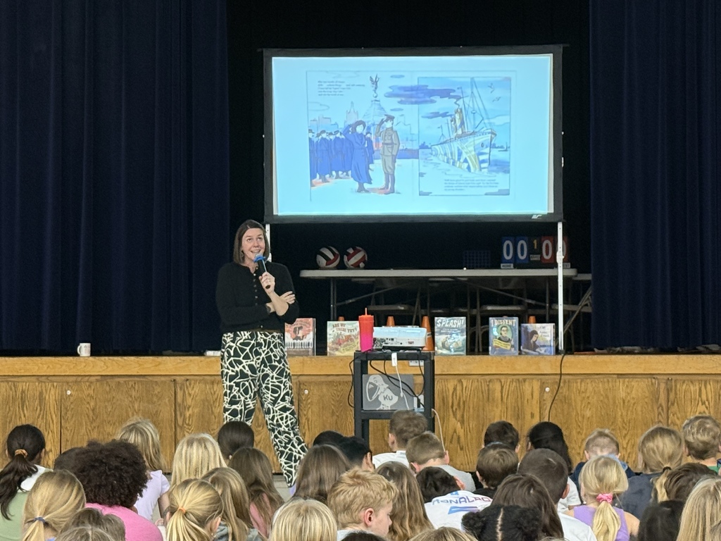 Elizabeth Baddeley speaking at SHES