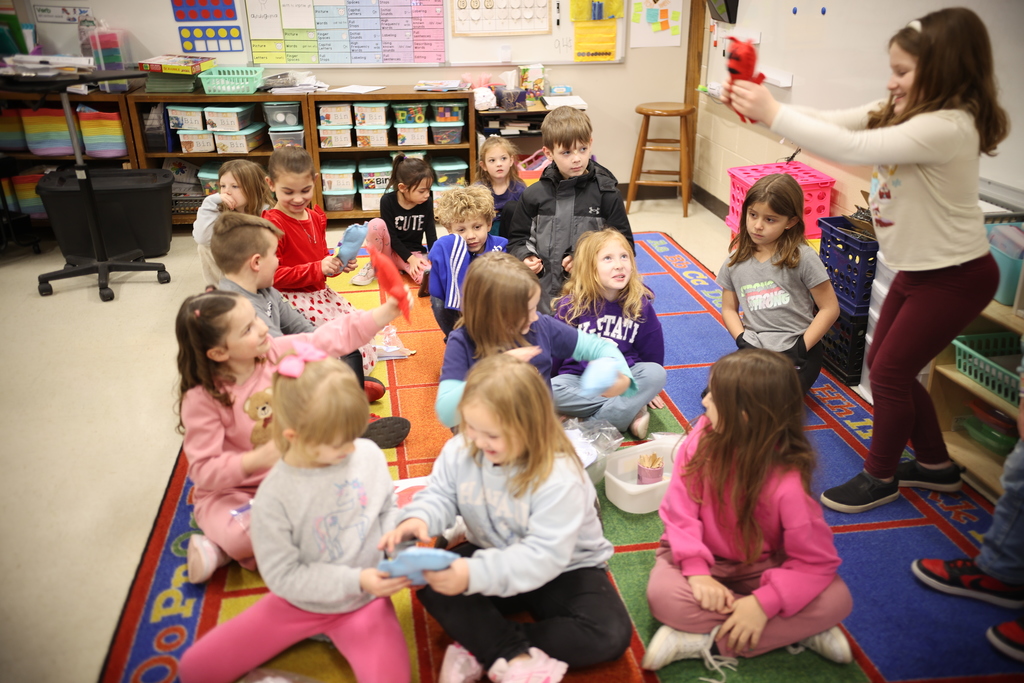 SHMS presenting Critters to 1st Grade students at SHES.