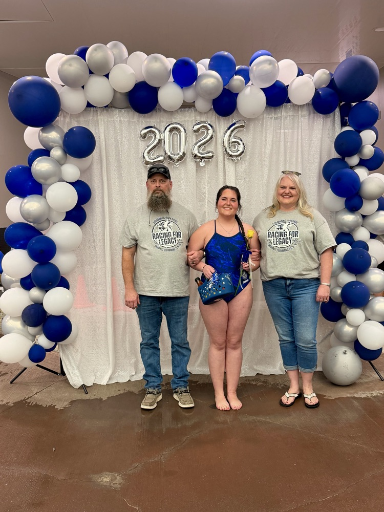 swimmer with parents