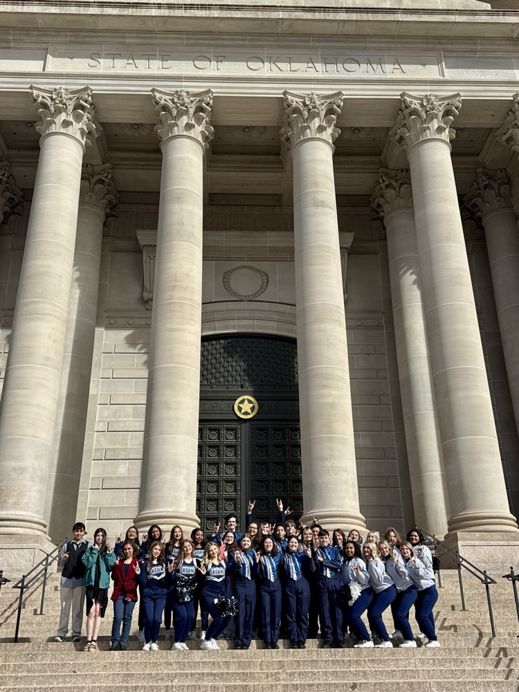 group of students on Capitol steps