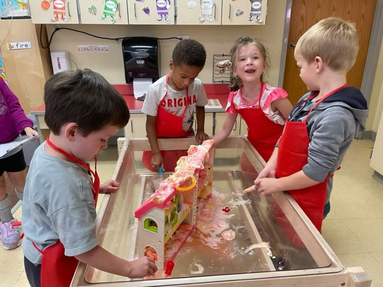 elementary students play based learning