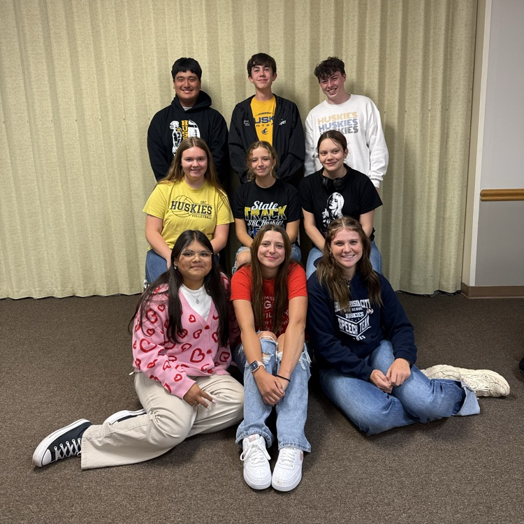 Team A and Team B: Logan, Garrett, Urijah (back); Paxton, Layla (middle); Melanie, Alexis, Jessica (front)