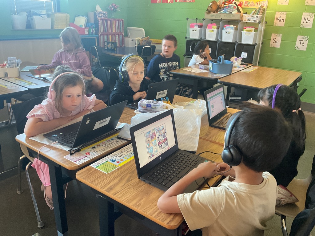 Look at these Spartans working!  