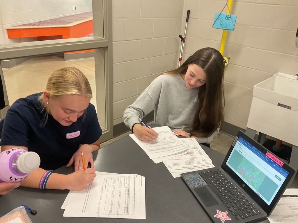 kids working in class