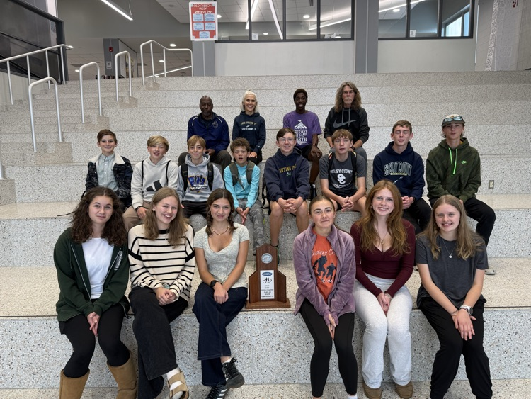 cross country team picture 