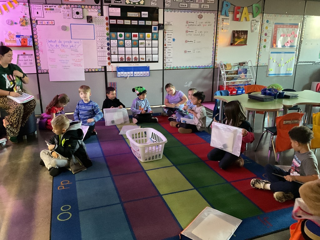 kindergarteners working 