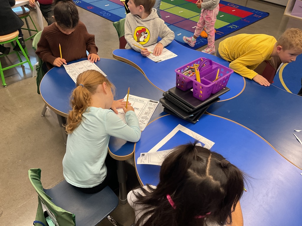 kindergarteners working 