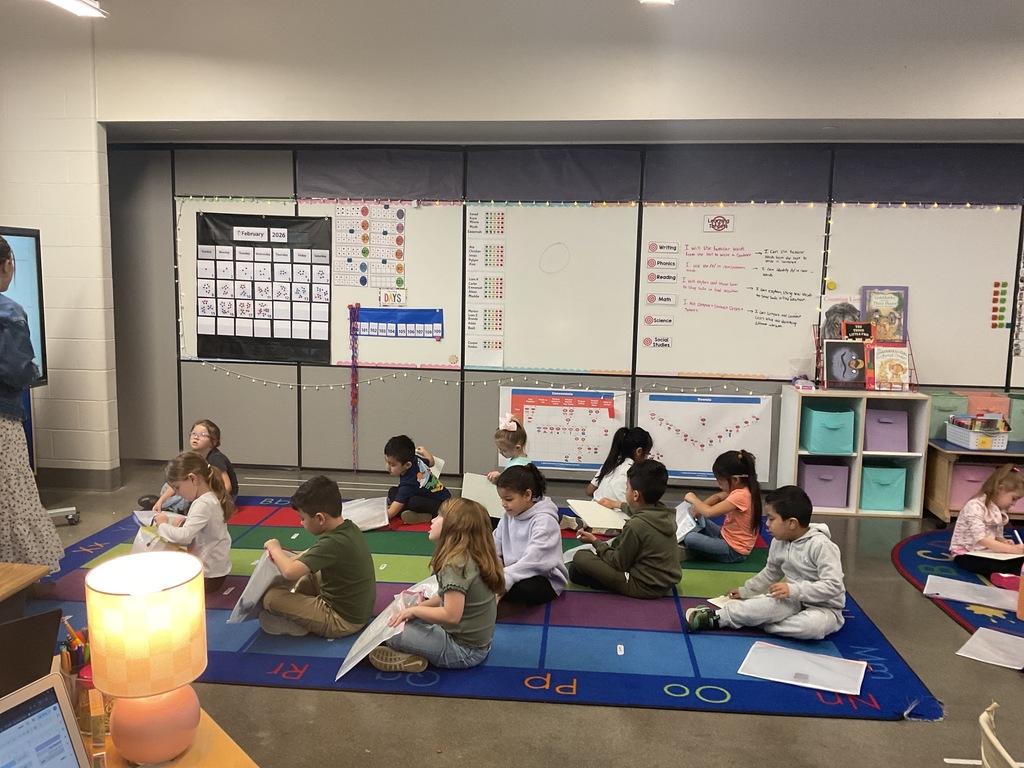 kindergarteners working 